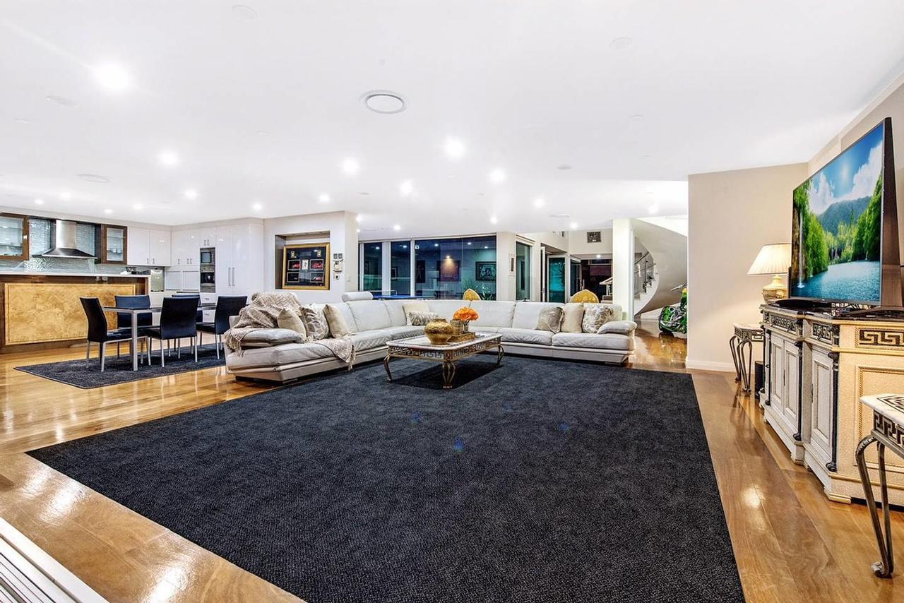 5 Million Dollar Surfers Paradise Dream Mansion Gold Coast