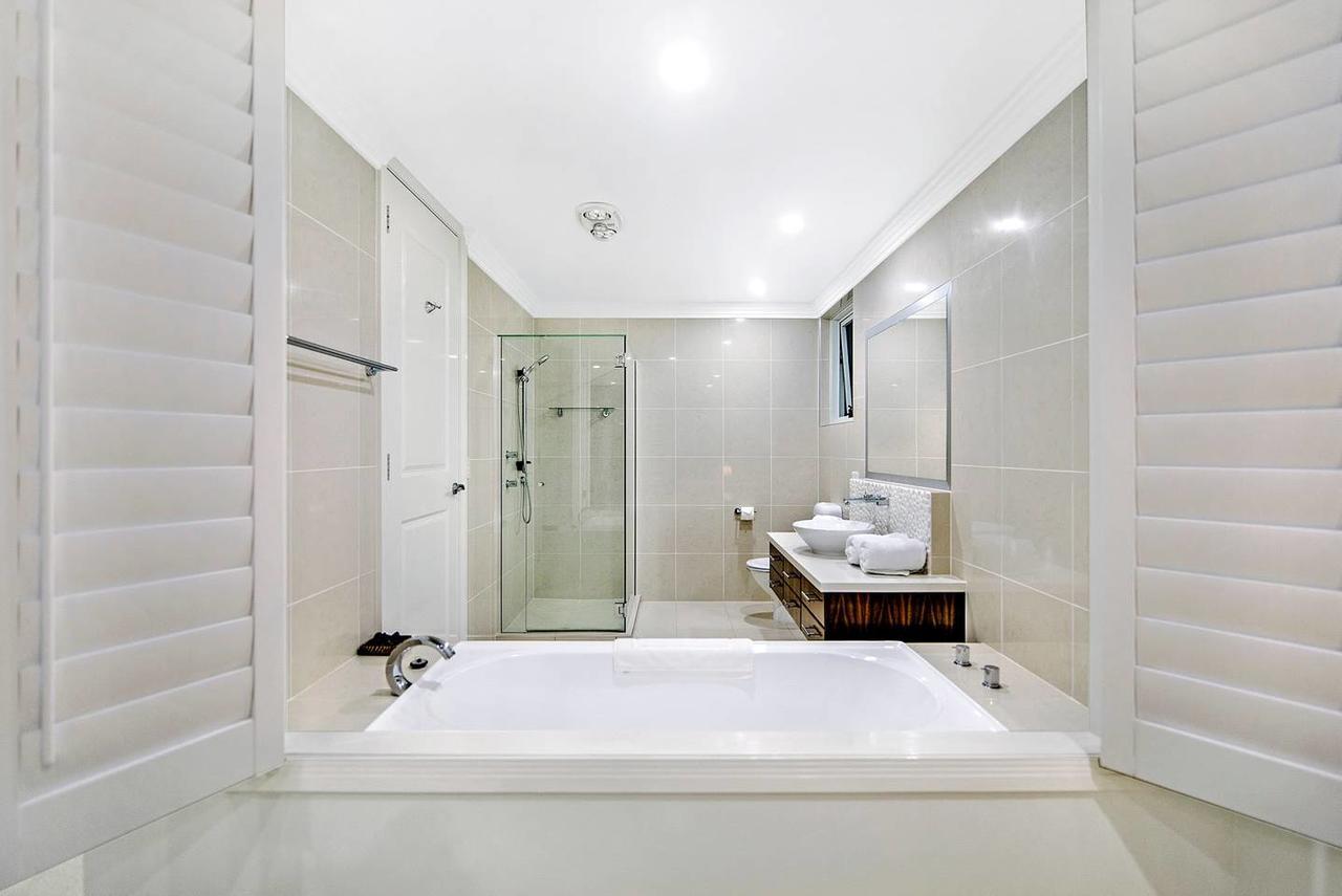 5 Million Dollar Surfers Paradise Dream Mansion * Gold Coast