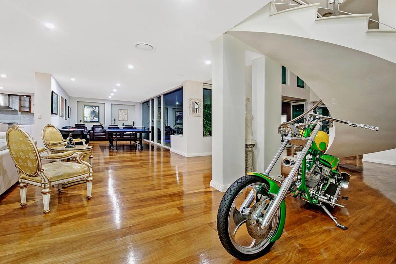 5 Million Dollar Surfers Paradise Dream Mansion *